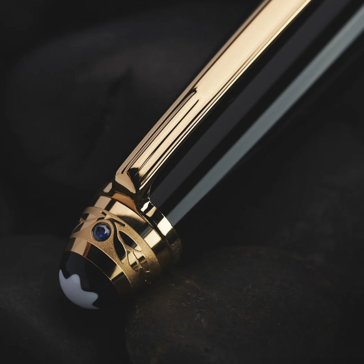 Montblanc Meisterstuck UNICEF Edition Sapphire Ballpoint Pen