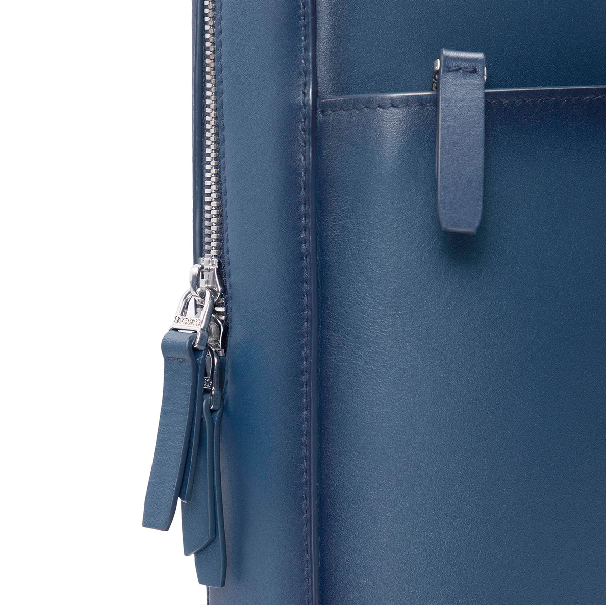 Lapis Bard Ducorium Kent Navy Crossbody Travel Bag